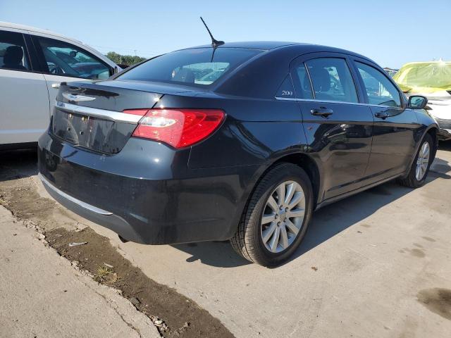 Photo 3 from auction – 2012 CHRYSLER 200 TOURIN with VIN 1C3CCBBB9CN197633