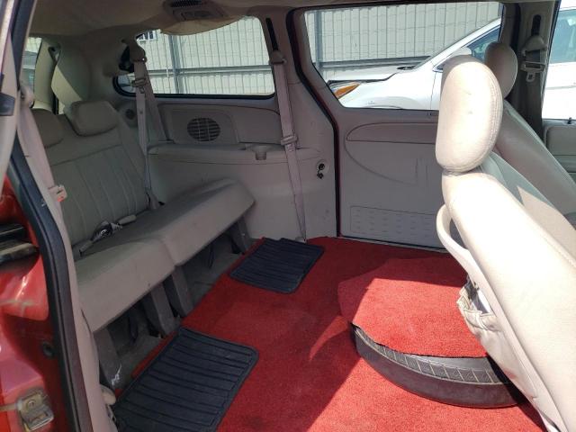 Photo 10 from auction – 2005 CHRYSLER TOWN & COU with VIN 2C4GP54L95R201887