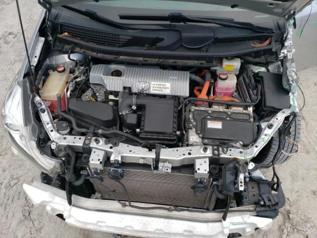 Photo 11 from auction – 2015 TOYOTA PRIUS V with VIN JTDZN3EU8FJ027357