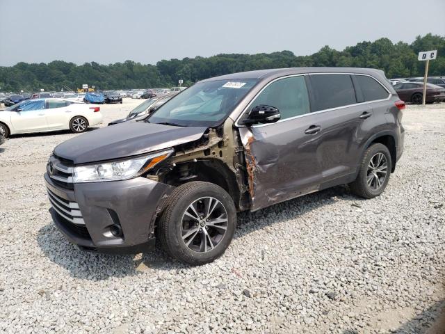 TOYOTA HIGHLANDER 2019 with VIN 5TDZZRFH1KS312777 - Photo from auction