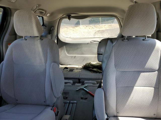 Photo 10 from auction – 2017 TOYOTA SIENNA LE with VIN 5TDKZ3DC2HS829231