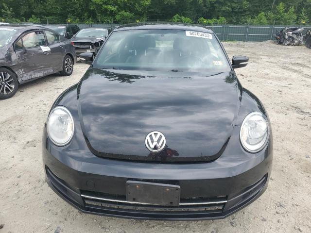 Photo 5 from auction – 2012 VOLKSWAGEN BEETLE with VIN 3VWHP7AT1CM625439