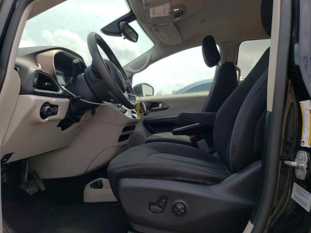 Photo 7 from auction – 2017 CHRYSLER PACIFICA T with VIN 2C4RC1DGXHR502124