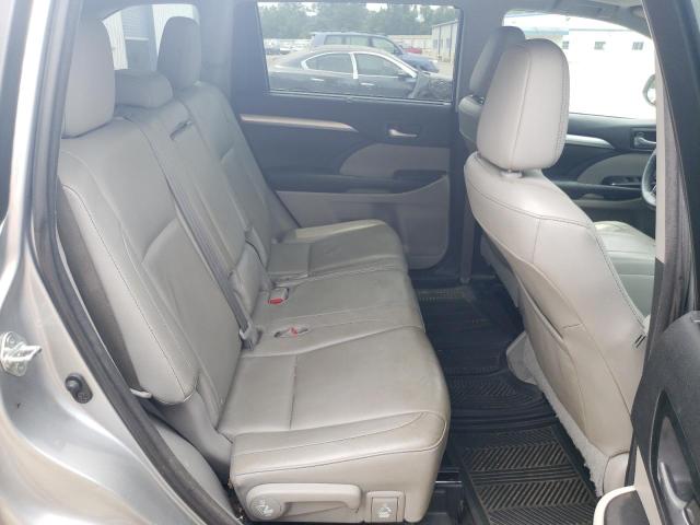 Photo 11 from auction – 2016 TOYOTA HIGHLANDER with VIN 5TDKKRFH6GS143532