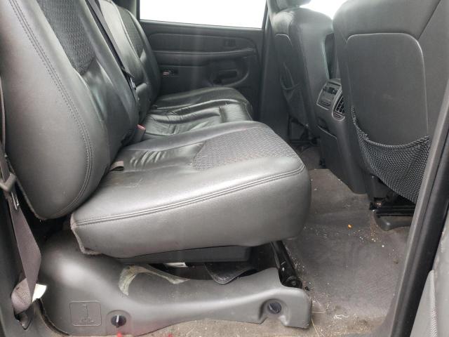 Photo 10 from auction – 2004 CHEVROLET AVALANCHE with VIN 3GNEK12T04G129605