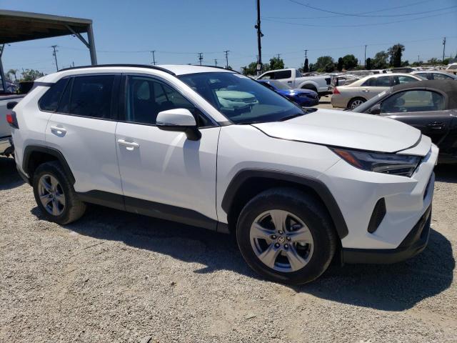Photo 4 from auction – 2022 TOYOTA RAV4 XLE with VIN 2T3W1RFV8NW211481