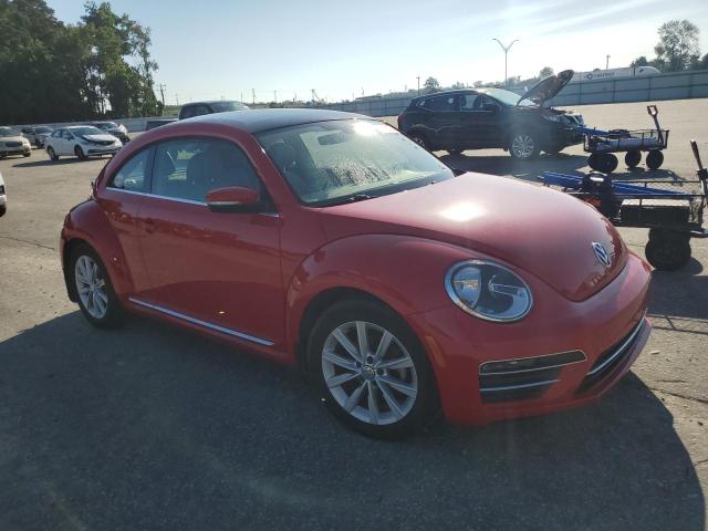 Photo 4 from auction – 2018 VOLKSWAGEN BEETLE SE with VIN 3VWJD7AT3JM711228