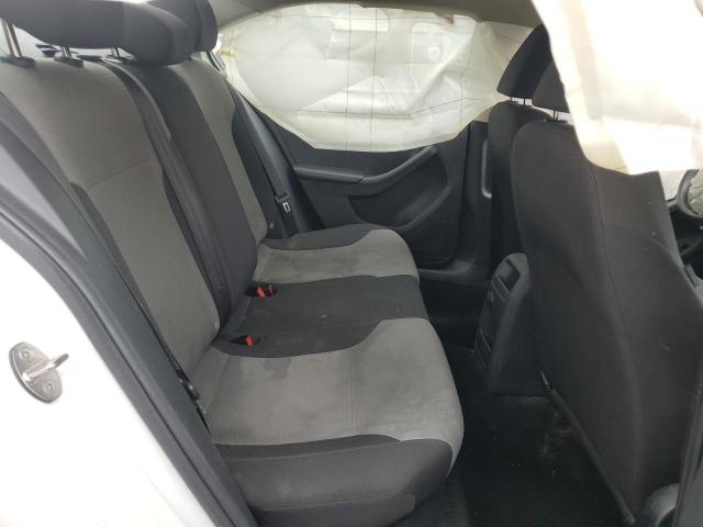 Photo 10 from auction – 2018 VOLKSWAGEN JETTA S with VIN 3VW2B7AJ2JM225776