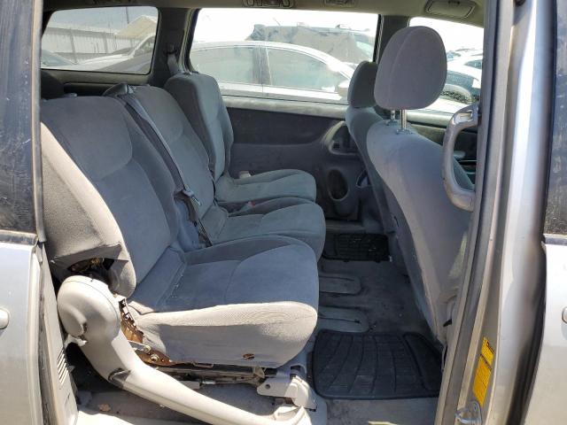 Photo 11 from auction – 2004 TOYOTA SIENNA with VIN 5TDZA23CX4S029840