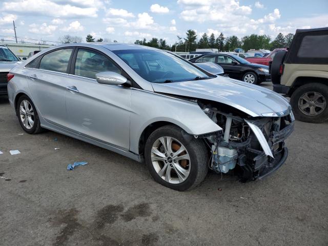 Photo 4 from auction – 2013 HYUNDAI SONATA SE with VIN 5NPEC4AC0DH686207