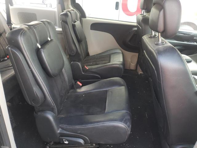 Photo 11 from auction – 2017 DODGE GRAND CARA with VIN 2C4RDGCGXHR685414