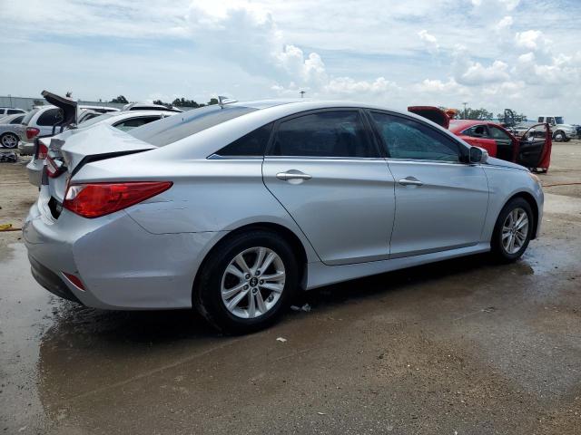 Photo 3 from auction – 2014 HYUNDAI SONATA GLS with VIN 5NPEB4AC7EH847561