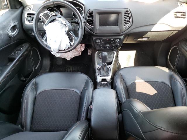 Photo 8 from auction – 2018 JEEP COMPASS LA with VIN 3C4NJDBB4JT143272