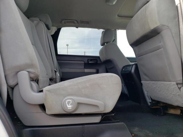 Photo 11 from auction – 2015 TOYOTA SEQUOIA SR with VIN 5TDZY5G18FS060531