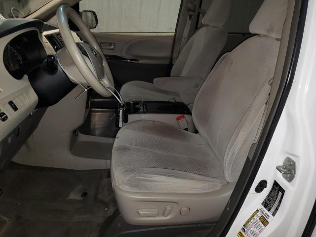 Photo 7 from auction – 2013 TOYOTA SIENNA LE with VIN 5TDJK3DC8DS063791