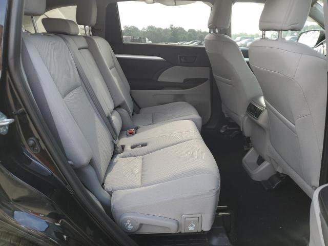 Photo 11 from auction – 2019 TOYOTA HIGHLANDER with VIN 5TDBGRFH7KS067698