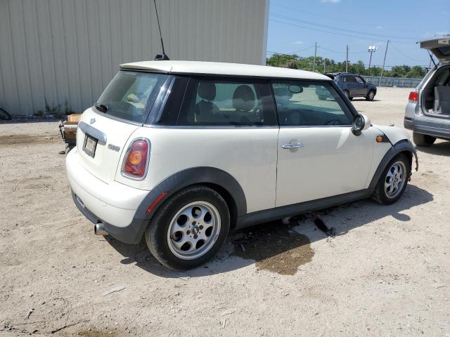 Photo 3 from auction – 2008 MINI COOPER with VIN WMWMF33538TT65028