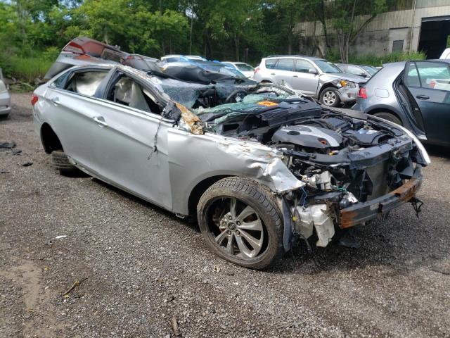 Photo 4 from auction – 2013 HYUNDAI SONATA SE with VIN 5NPEC4AB7DH523481