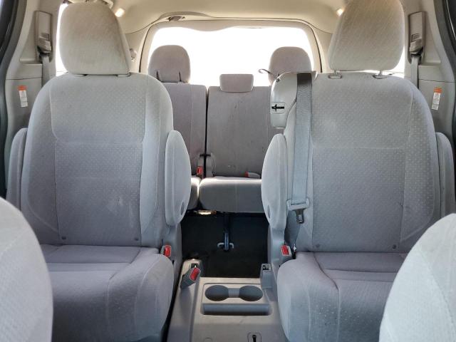 Photo 10 from auction – 2017 TOYOTA SIENNA LE with VIN 5TDKZ3DC8HS848608