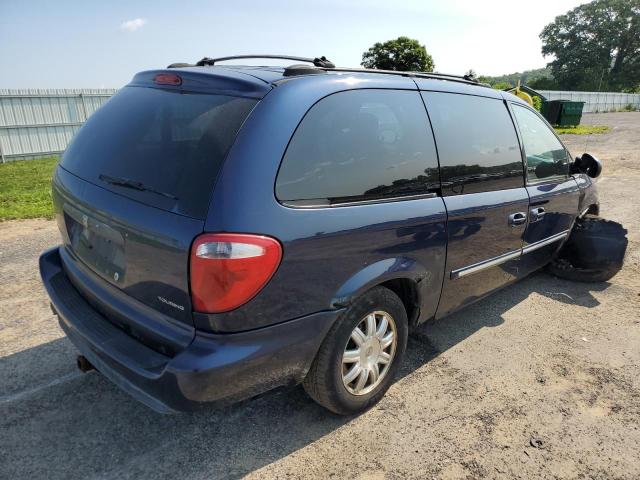 Photo 3 from auction – 2005 CHRYSLER TOWN & COU with VIN 2C4GP54L85R277259