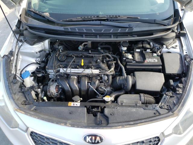 Photo 11 from auction – 2016 KIA FORTE LX with VIN KNAFX4A67G5502787