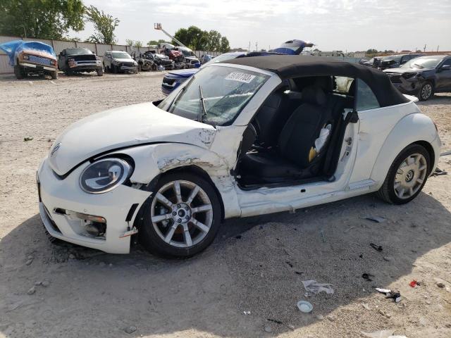 VOLKSWAGEN BEETLE S 2018 with VIN 3VW5DAAT0JM518033 - Photo from auction