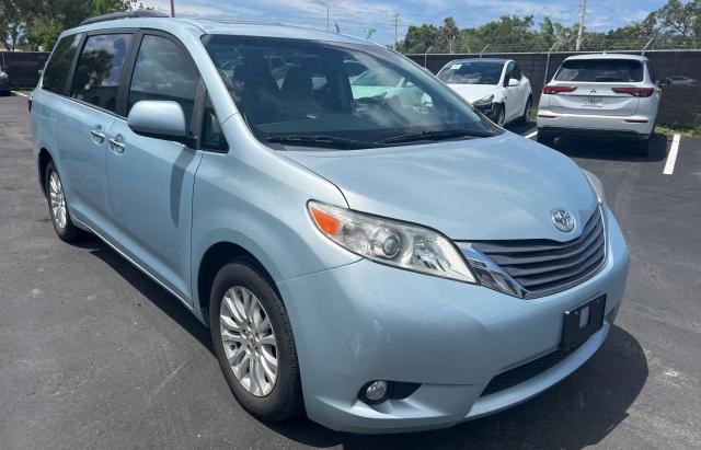 TOYOTA SIENNA XLE 2017 with VIN 5TDYZ3DC9HS832301 - Photo from auction