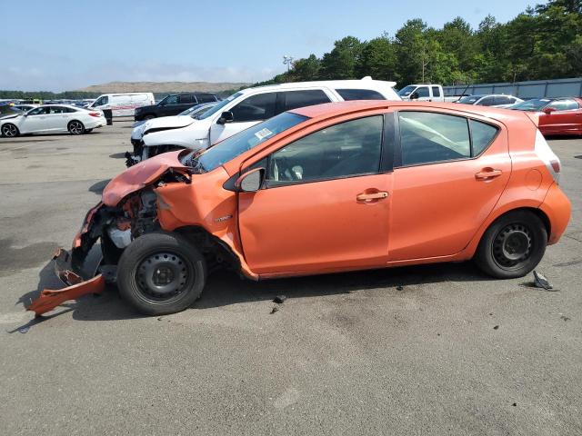 TOYOTA PRIUS C 2013 with VIN JTDKDTB36D1033915 - Photo from auction