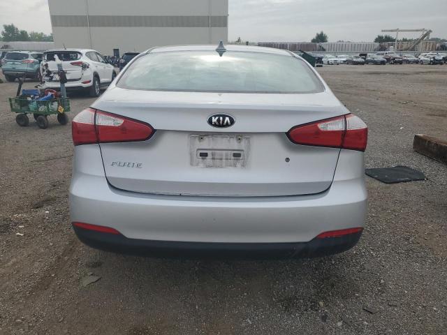 Photo 6 from auction – 2015 KIA FORTE LX with VIN KNAFK4A6XF5429279