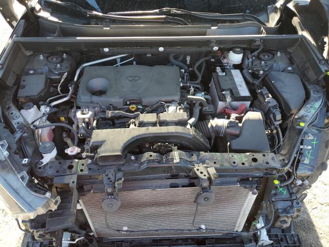 Photo 11 from auction – 2019 TOYOTA RAV4 LE with VIN JTMH1RFV0KD008781