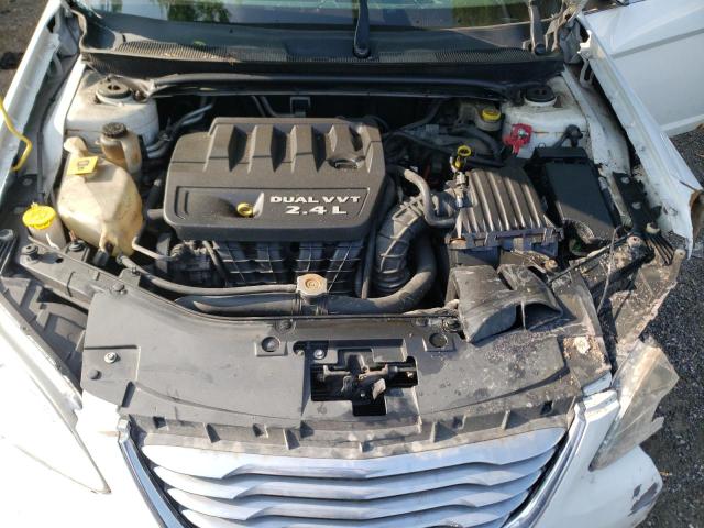 Photo 11 from auction – 2011 CHRYSLER 200 LX with VIN 1C3BC4FB3BN591354
