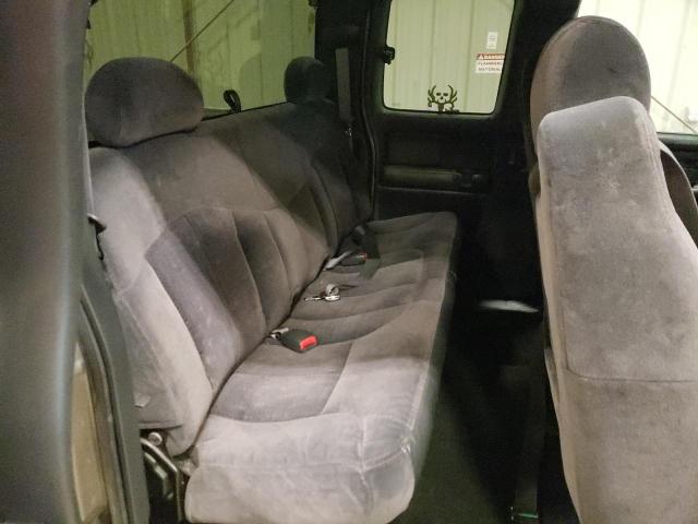 Photo 10 from auction – 2001 CHEVROLET SILV1500 4 with VIN 2GCEK19V111327789
