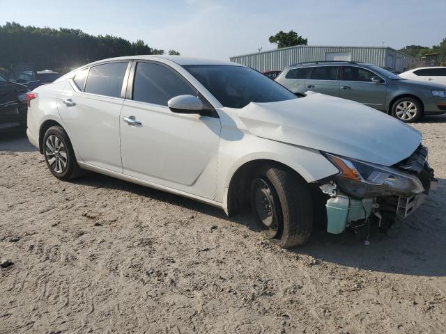 Photo 4 from auction – 2019 NISSAN ALTIMA S with VIN 1N4BL4BVXKC190137
