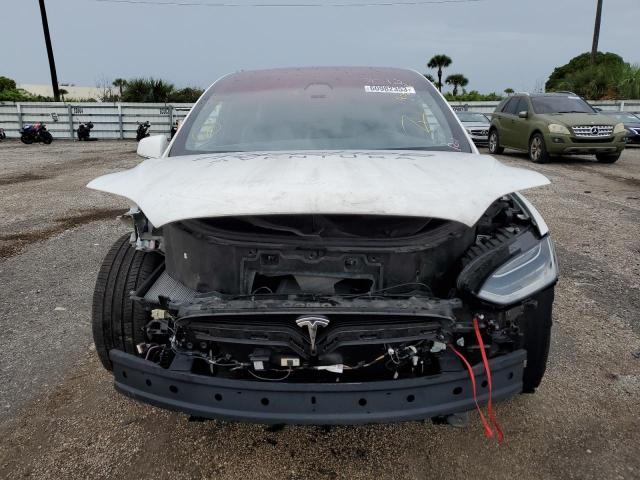 Снимка 5 от търг – 2018 TESLA MODEL X с VIN 5YJXCBE22JF121126