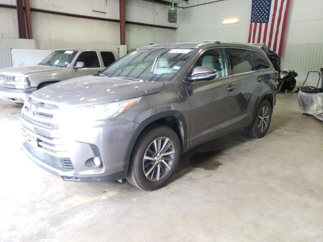 TOYOTA HIGHLANDER 2018 with VIN 5TDKZRFH9JS531339 - Photo from auction