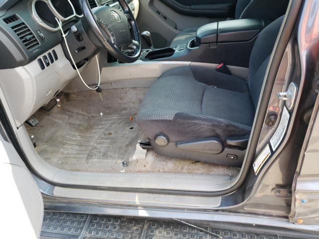 Снимка 7 от търг – 2004 TOYOTA 4RUNNER SR с VIN JTEBU14R040044738
