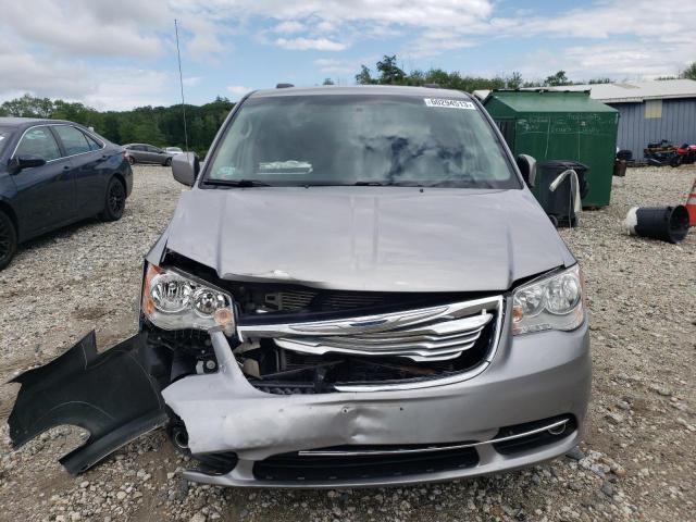 Photo 5 from auction – 2016 CHRYSLER TOWN AND C with VIN 2C4RC1BG5GR302706