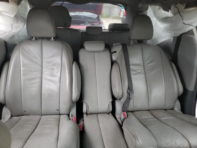 Photo 10 from auction – 2011 TOYOTA SIENNA XLE with VIN 5TDYK3DC1BS112129