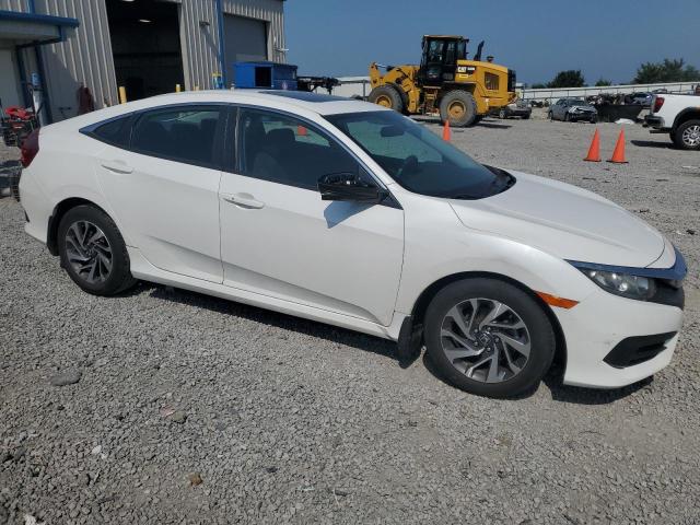 Zdjęcie 4 z aukcji – 2016 HONDA CIVIC EX z VIN 19XFC2F74GE064223