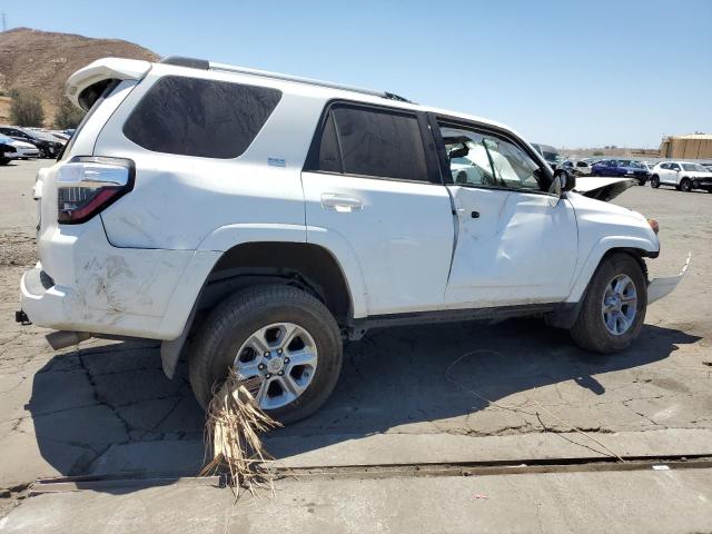 Photo 3 from auction – 2019 TOYOTA 4RUNNER SR with VIN JTEZU5JR3K5195695