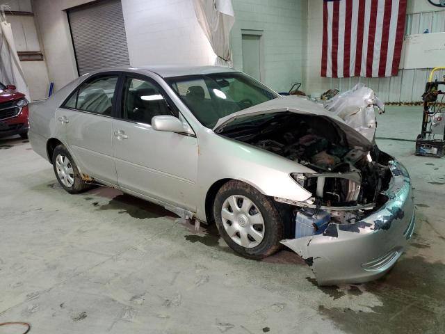 Photo 4 from auction – 2004 TOYOTA CAMRY /LE/ with VIN 4T1BE32KX4U890107