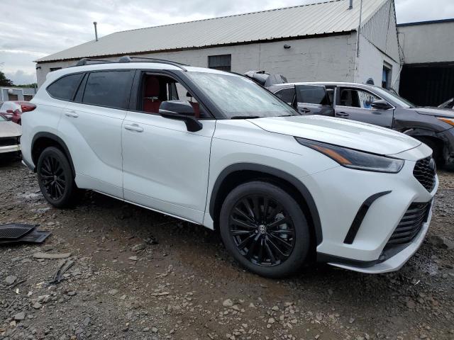 Photo 4 from auction – 2023 TOYOTA HIGHLANDER with VIN 5TDKDRBH2PS025526