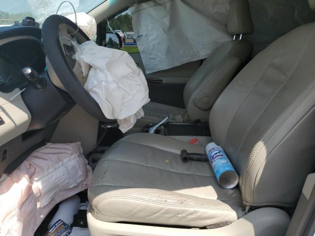 Photo 7 from auction – 2011 TOYOTA SIENNA XLE with VIN 5TDDK3DC6BS018942