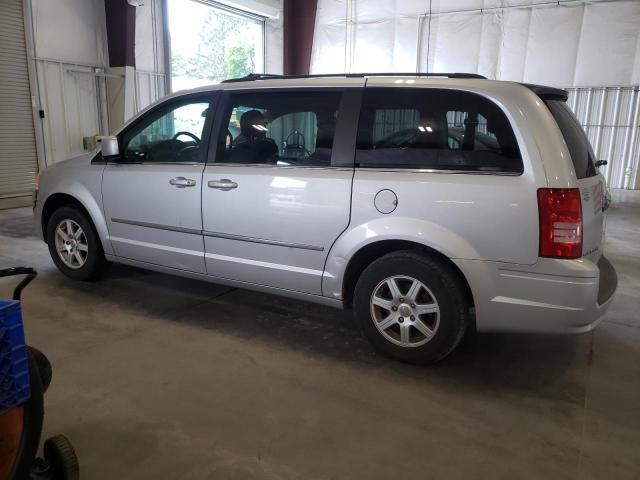Photo 2 from auction – 2010 CHRYSLER TOWN & COU with VIN 2A4RR8D10AR423130