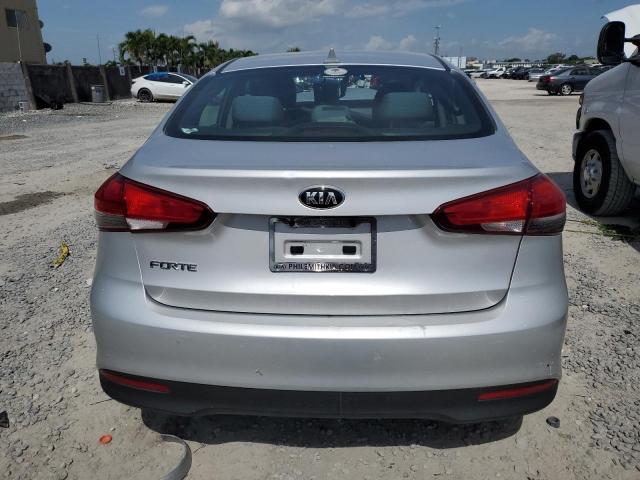 Снимка 6 от търг – 2017 KIA FORTE LX с VIN 3KPFL4A77HE042964