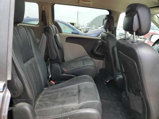 Снимка 11 от търг – 2015 CHRYSLER TOWN & COU с VIN 2C4RC1BG7FR696241