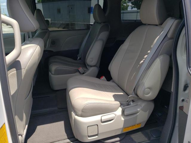 Photo 11 from auction – 2012 TOYOTA SIENNA XLE with VIN 5TDYK3DCXCS179233