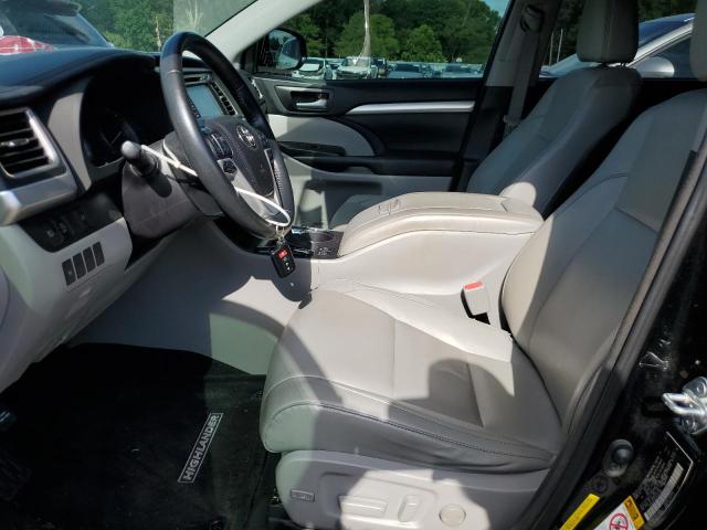 Photo 7 from auction – 2018 TOYOTA HIGHLANDER with VIN 5TDKZRFH2JS547964