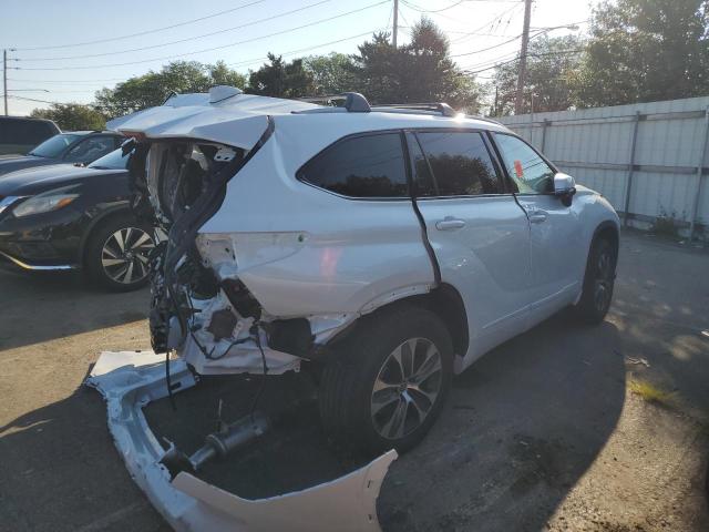 Photo 3 from auction – 2022 TOYOTA HIGHLANDER with VIN 5TDGZRBH7NS255910