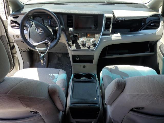 Photo 8 from auction – 2017 TOYOTA SIENNA LE with VIN 5TDKZ3DC1HS769183